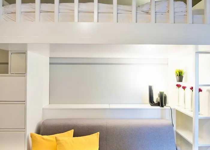 #pineapple Studio By Halu! 塞萨洛尼基